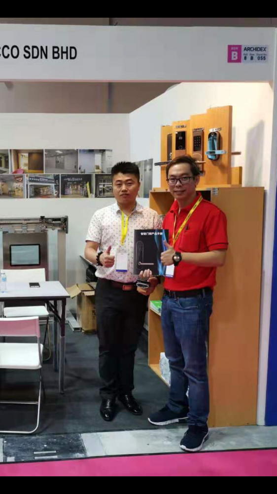 吉隆坡展会LANGBOS/狼博士APP密码锁公寓密码锁酒店锁